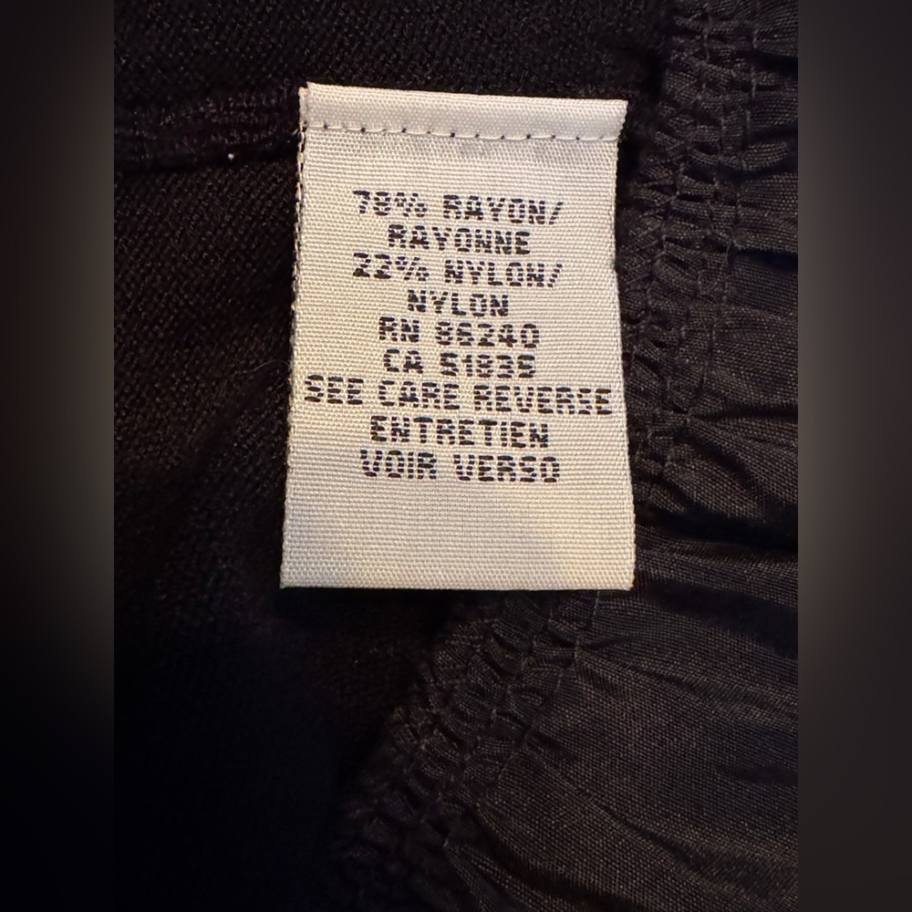 Carmen Marc Valvo Black Long Sleeve Dress with Gold Buckle Euc size small - Picture 6 of 7